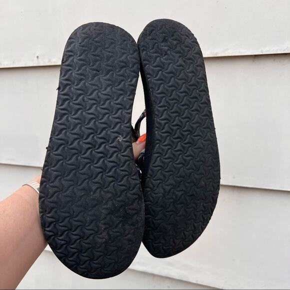 Teva Olowahu strappy lightweight sandals - Picture 4 of 6